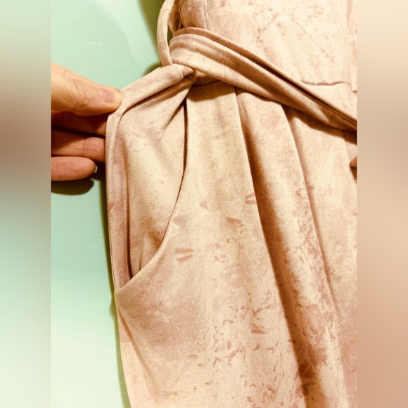 Buttery soft pink jumpsuit - Picture 5 of 13